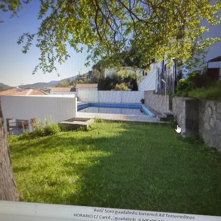 Casas El Albarracin Holiday home El Bosque